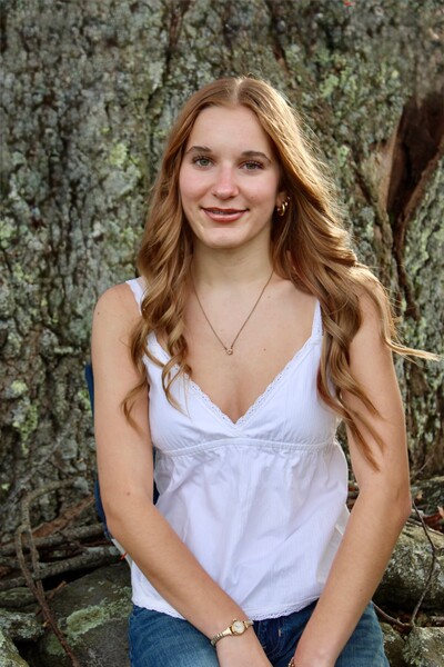 X2 16 Select 2 2027: Holly